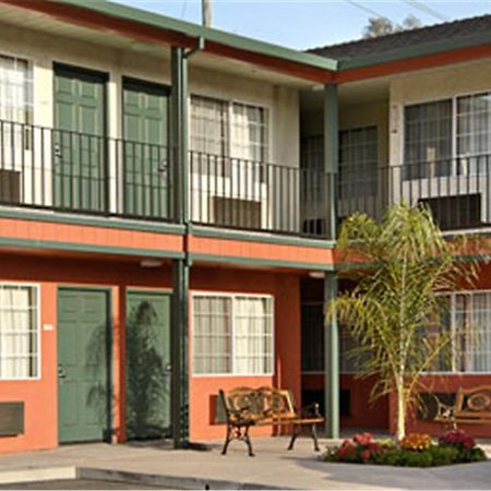 Days Inn Salinas Airport Esterno foto