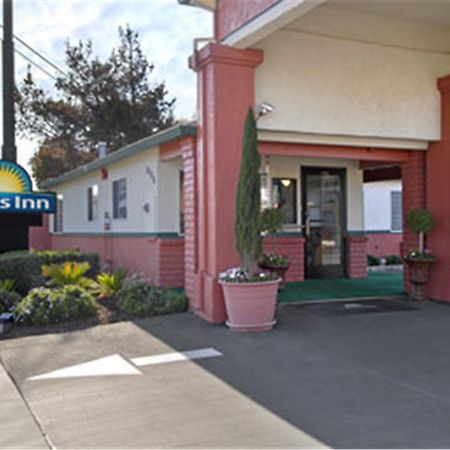 Days Inn Salinas Airport Esterno foto
