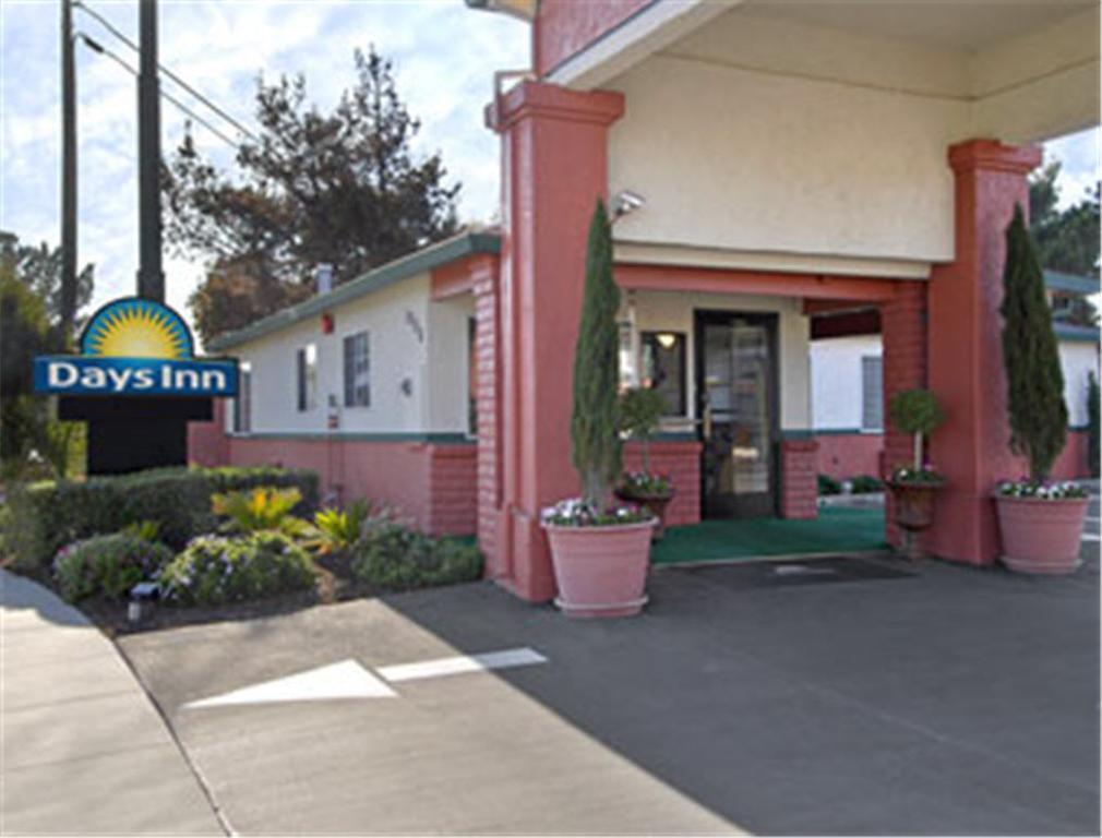Days Inn Salinas Airport Esterno foto